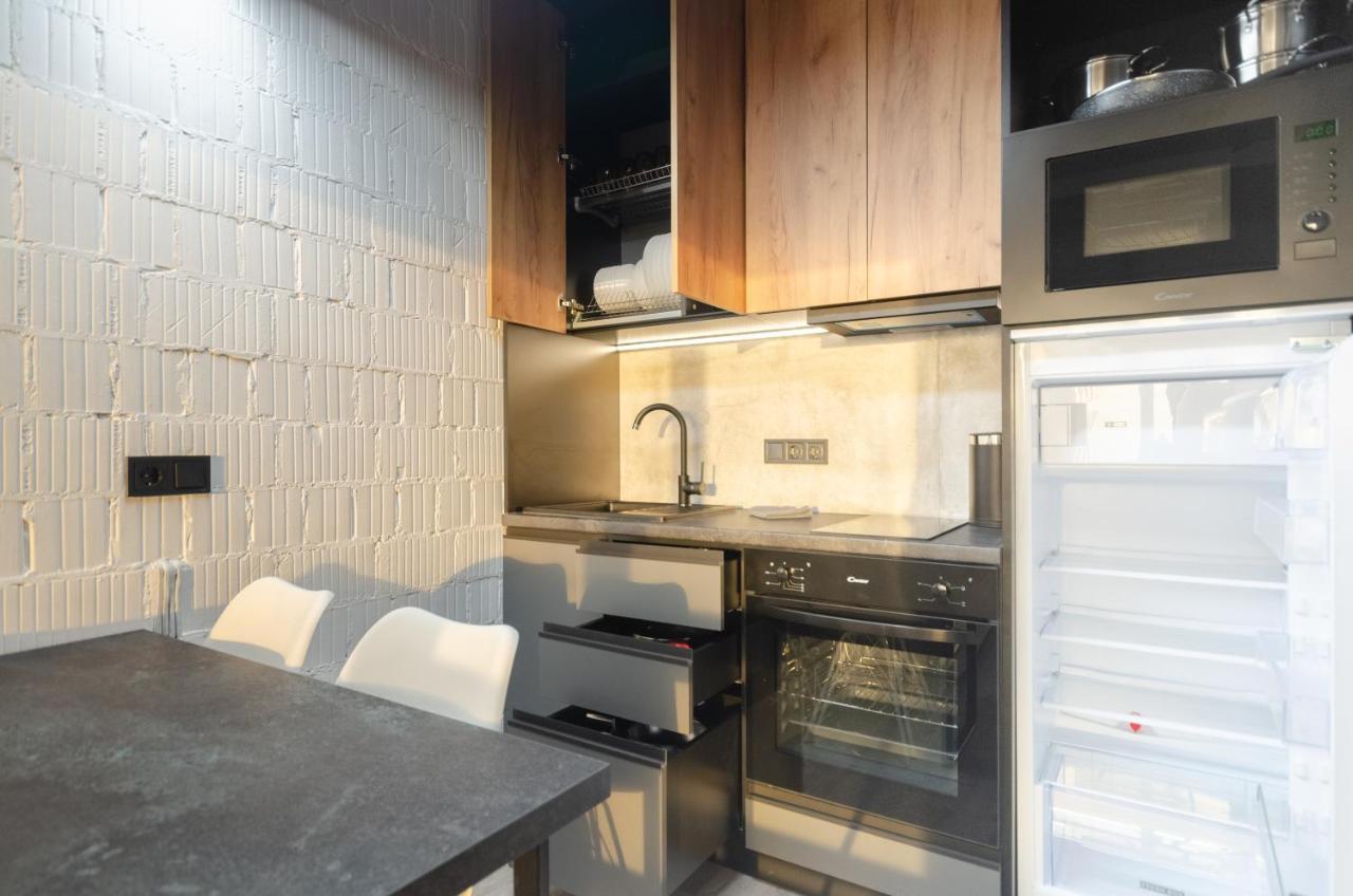 Petrovdom Apartments 12-131B In Rc "Yaroslaviv Grad", Bulvarno-Kudriavska 17B 基輔 外观 照片