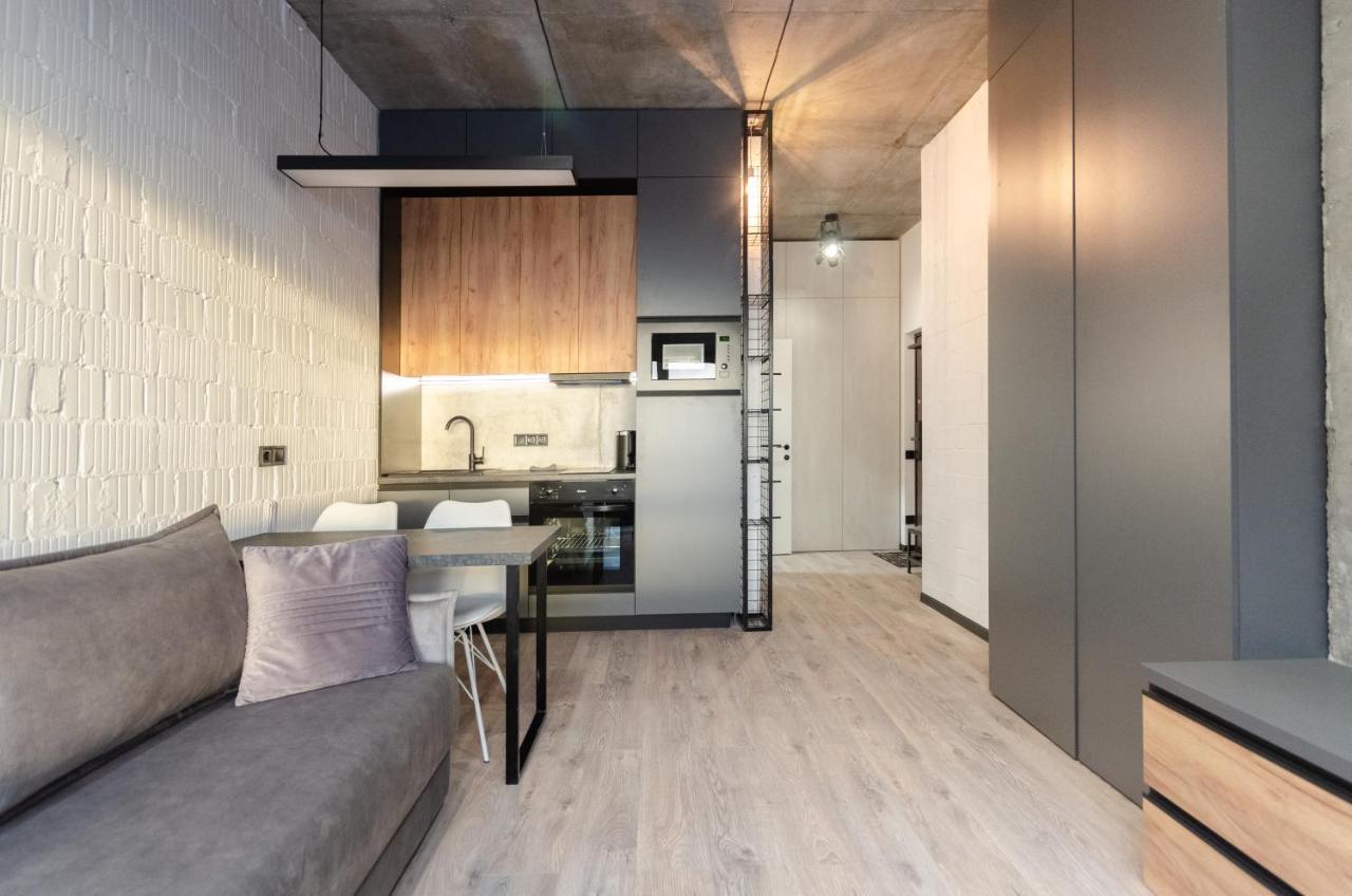 Petrovdom Apartments 12-131B In Rc "Yaroslaviv Grad", Bulvarno-Kudriavska 17B 基輔 外观 照片