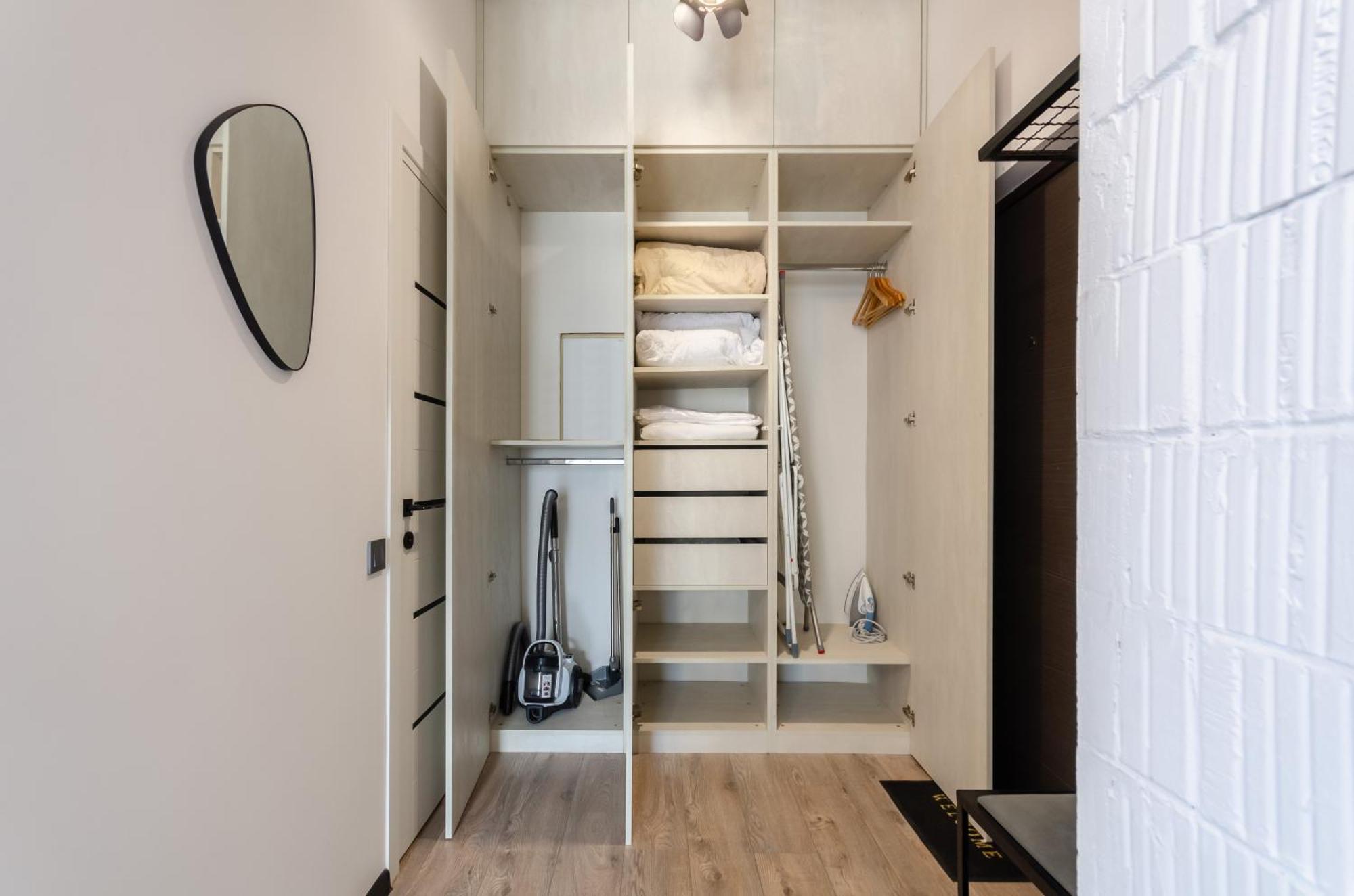 Petrovdom Apartments 12-131B In Rc "Yaroslaviv Grad", Bulvarno-Kudriavska 17B 基輔 外观 照片